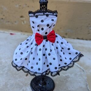 50s style strapless polka dot dress with black lace trimming 11.5" 30cm dolls